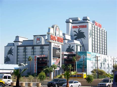 hooters hotel and casino vegas